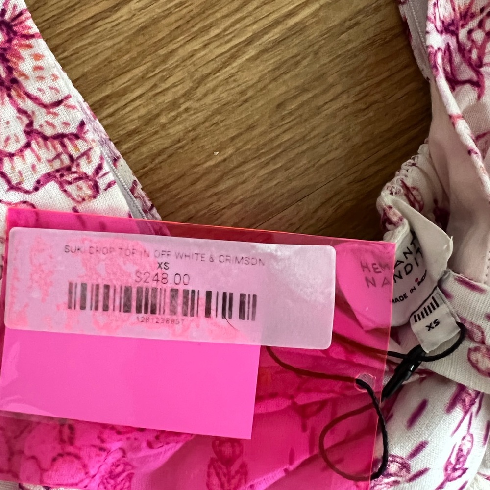 Gorgeous, brand new Hemant & Nandita two-piece set - Picture 5 of 5